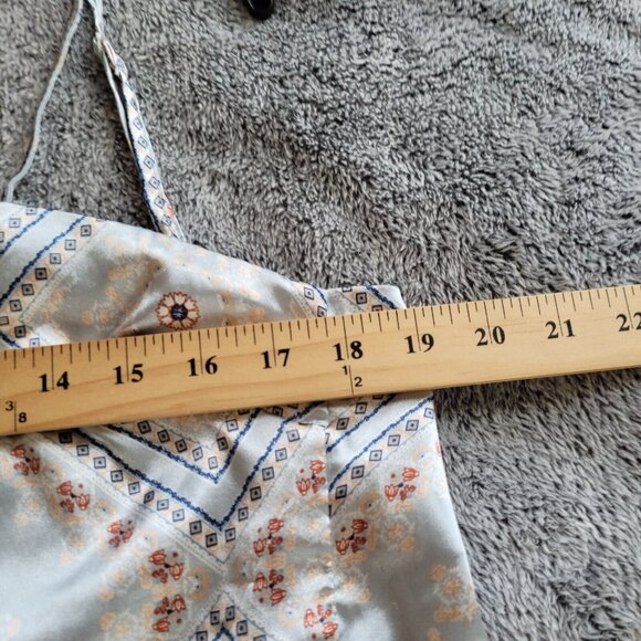 VINe Valley Womens Bandana Top Small Blue Satin Tie Back Handkerchief Boho 17259 - Picture 9 of 10